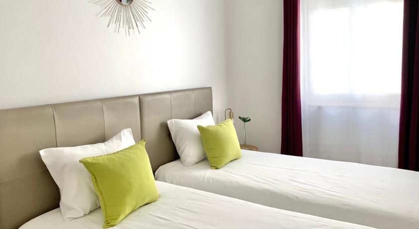 Bedrooms AP Garden photo