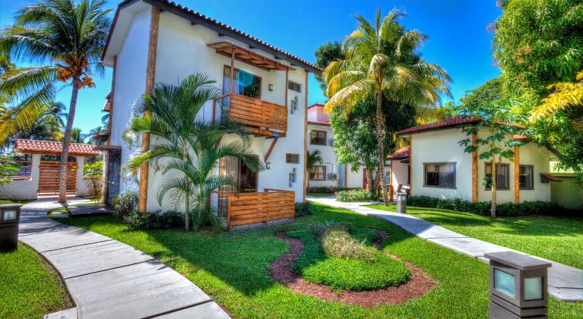 Boca Olas Resort Villas — Hotel in La Libertad