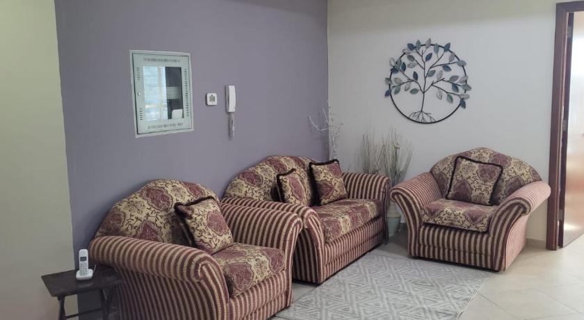 Cozy 2BHK Near to DMCC Metro Station -505 — Hotel in Dubai