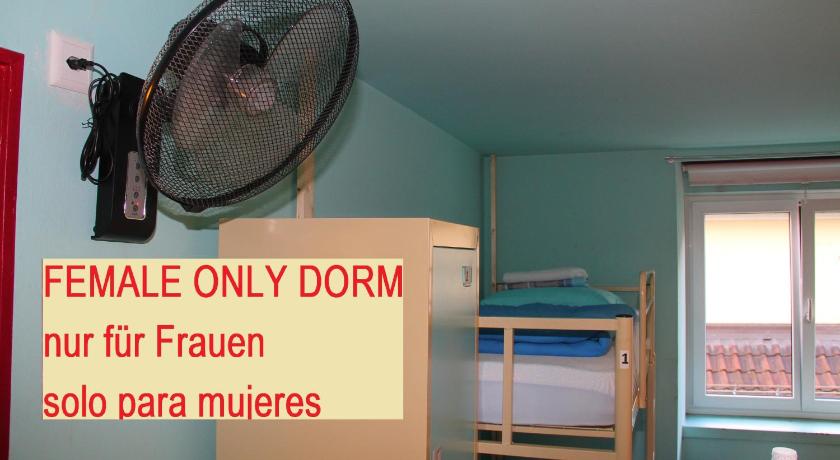 Image of Budget Bed in 6-Bed Female Dormitory Room 1