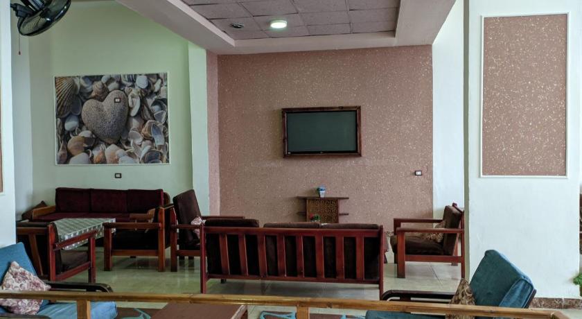 Royal Crown Hotel Marsa Matruh photo