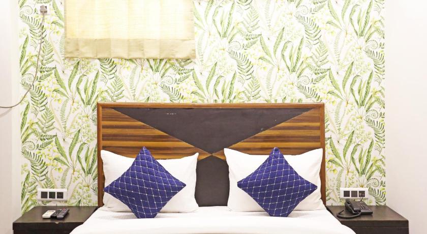 Hotel LA CASA Suites Near Delhi Airport photo