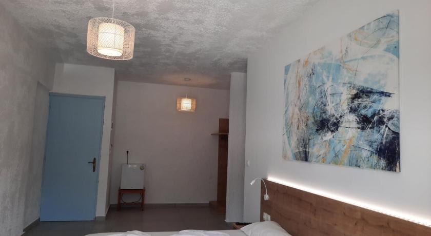 Image of Family Room 10