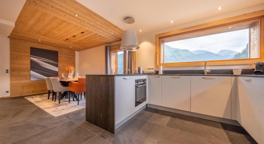 Image of Deluxe Two-Bedroom Apartment with Garden View 1