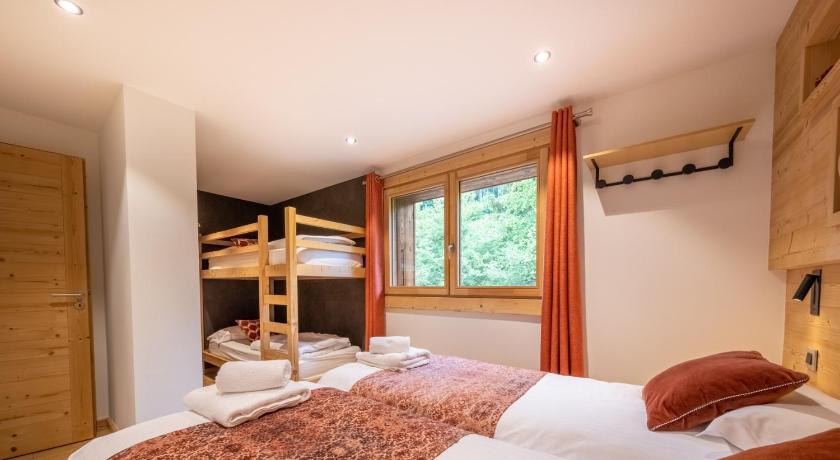 Image of Deluxe Two-Bedroom Apartment with Garden View 10