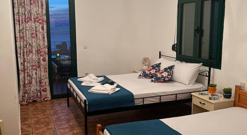 Georgakas rooms photo