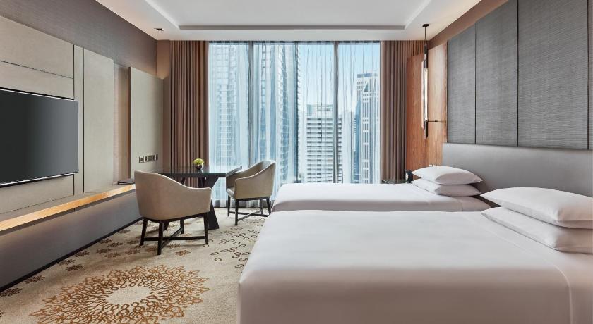 Image of 2 Twin Beds 1
