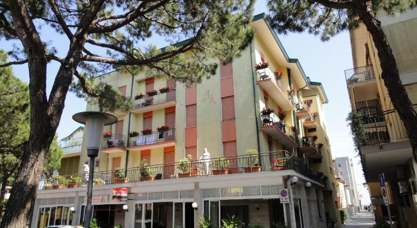 Hotel Ragno photo