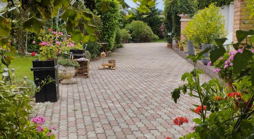 Rudersdorf Haus Maria 3-Star Guesthouse suite