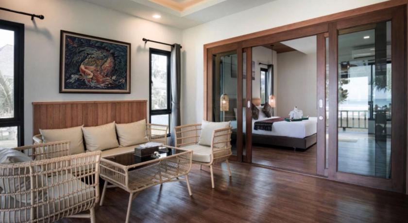 Image of Suite with Spa Bath 3