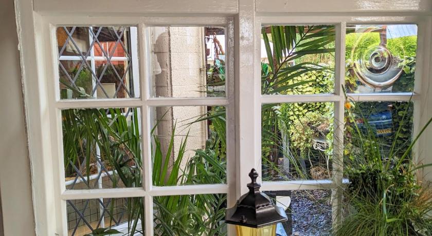 Brookside Hotel & Restaurant photo