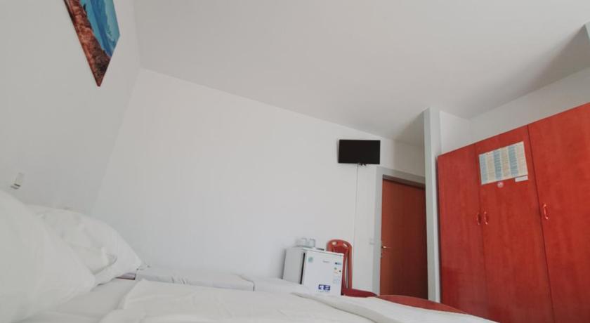 Image of Triple Room with Balcony 9