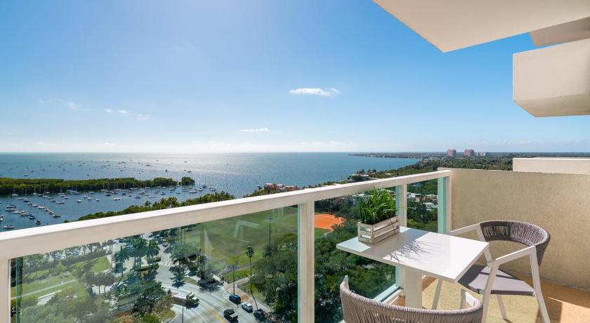 Ocean View Balcony steps from Restaurants, Peacock Park & Marina photo