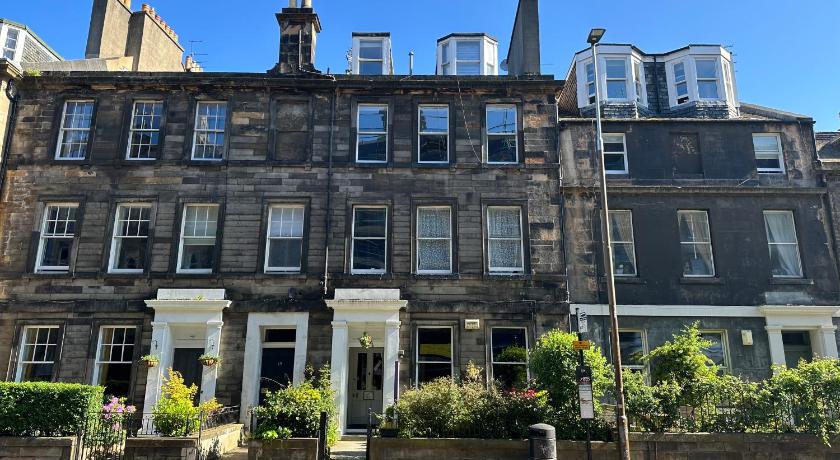 Valentine City Centre Guest House photo