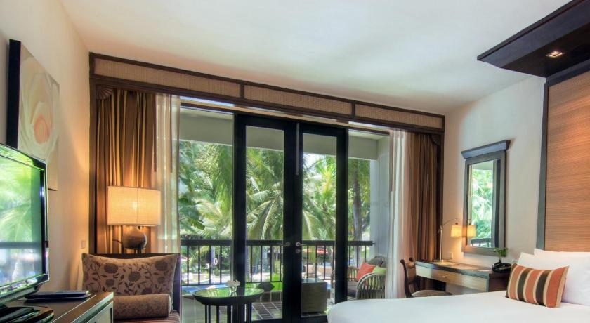 Image of Tropical Deluxe Pool View Twin Room 11