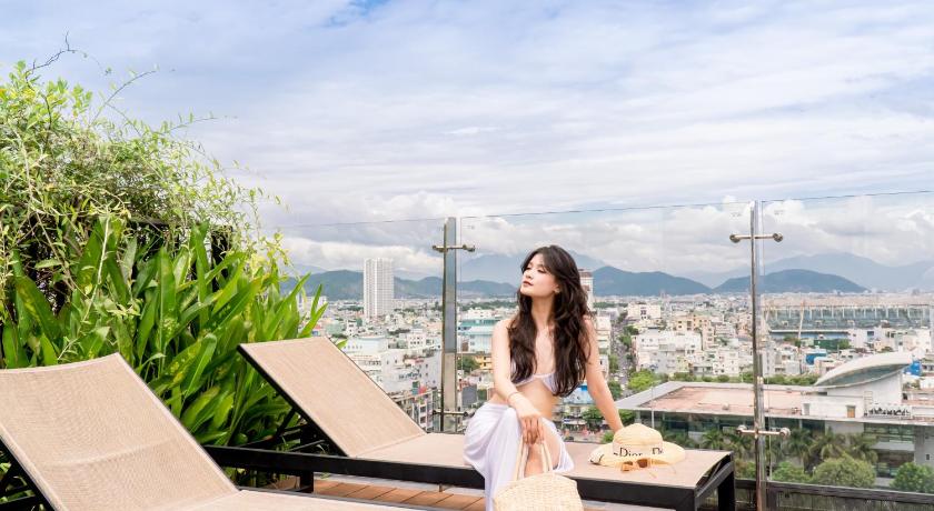 ダナン Seahorse Tropical Danang Hotel by Haviland ホテル 外観