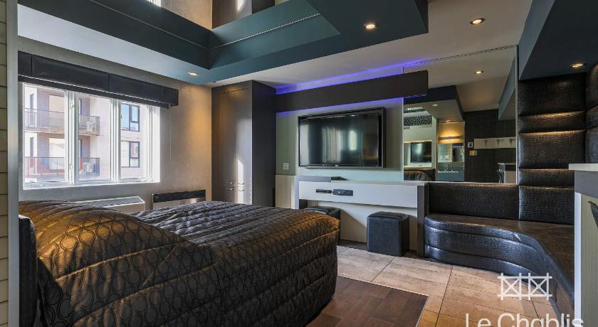 Image of Deluxe Suite 0