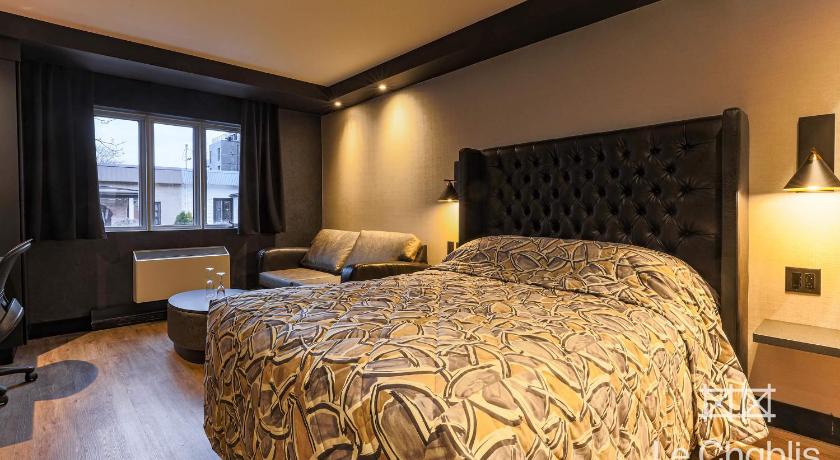 Image of Comfort Room 1