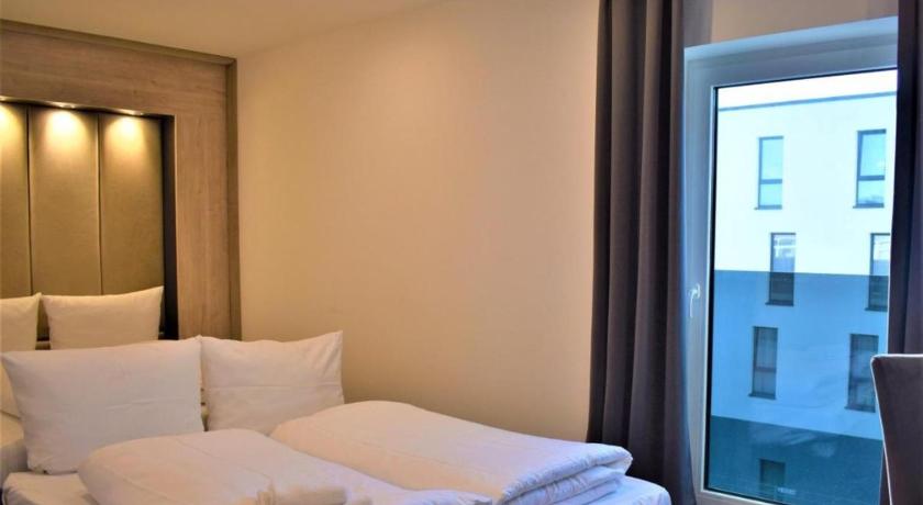 Sindelfingen Hotel Business Bay das ehemalige Staycation Hotel 4-Star Hotel exterior