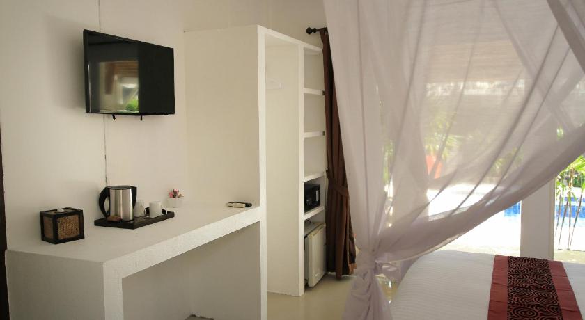 The White Cottage - image 42