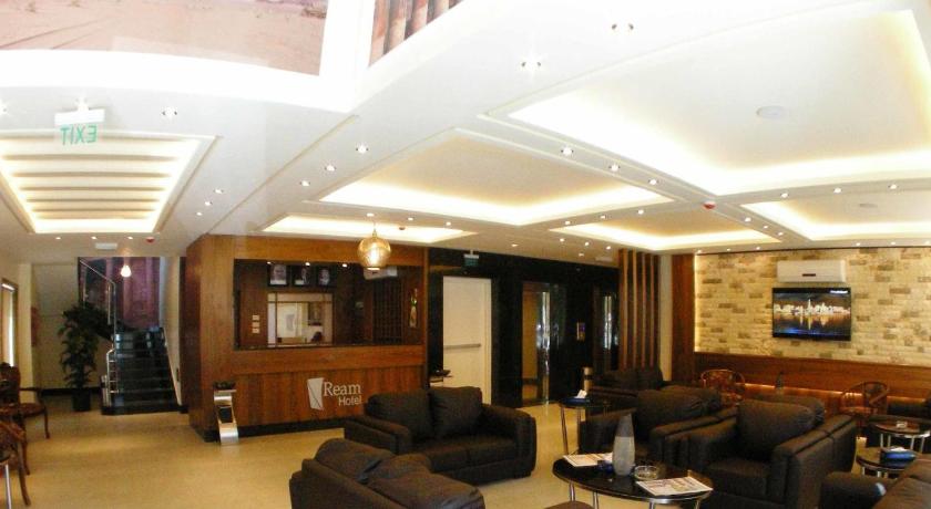 Ream Hotel photo