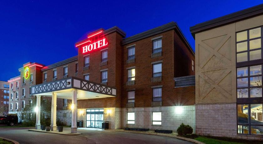 Super 8 By Wyndham Lachenaie/Terrebonne photo