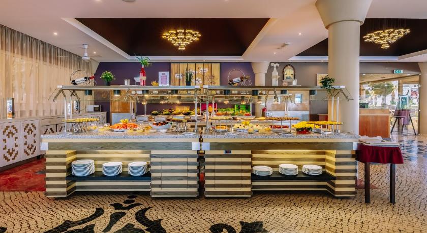 アルブフェイラ Muthu Clube Praia da Oura 4つ星 ホテル プール