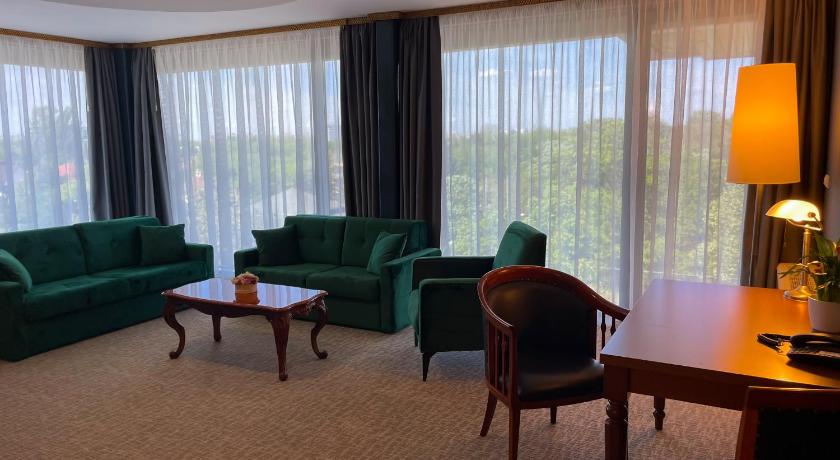 Image of Royal Suite 9