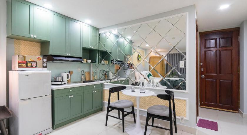 ホーチミン SAZI Church View Home - Free Nails/HairWash  3つ星 ゲストハウス プール