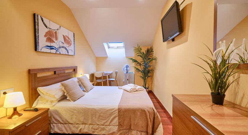 Peregrina Pension 1 photo