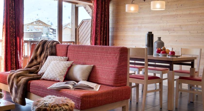 Image of Three-Bedroom Apartment with Cabin and Sauna 7