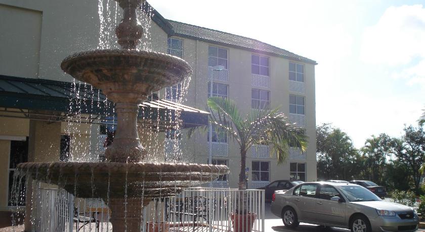 Country Inn & Suites by Radisson, Miami (Kendall), FL