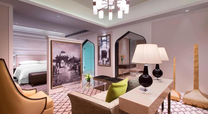 Image of Presidential Suite, 1 King, Bathrooms: 2 0