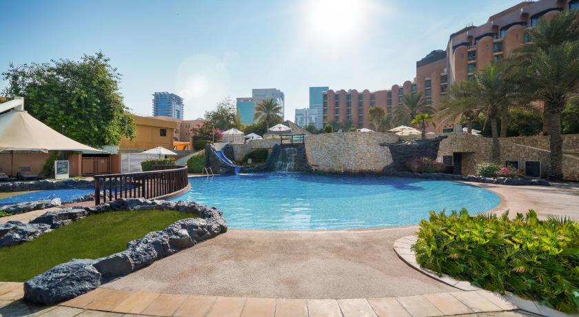Sheraton Abu Dhabi Hotel & Resort