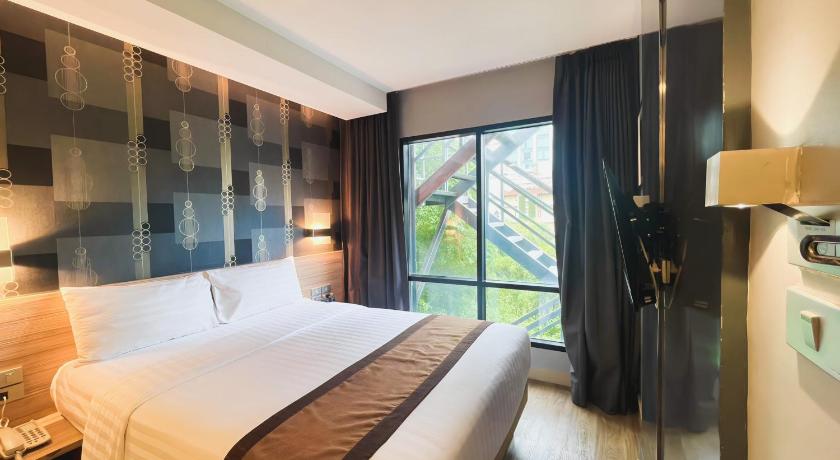 曼谷 Aspira Sukhumvit 3星级 酒店 泳池