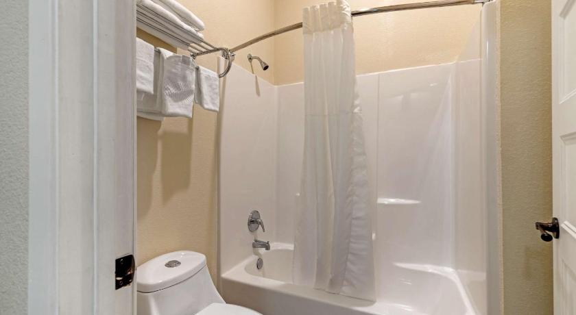 Quality Inn & Suites photo