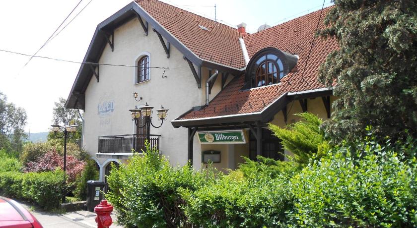 Peregrino Panzio — Hotel in Budaors