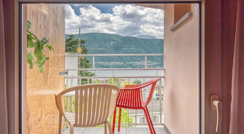 Image of Triple Room with Lake View 6