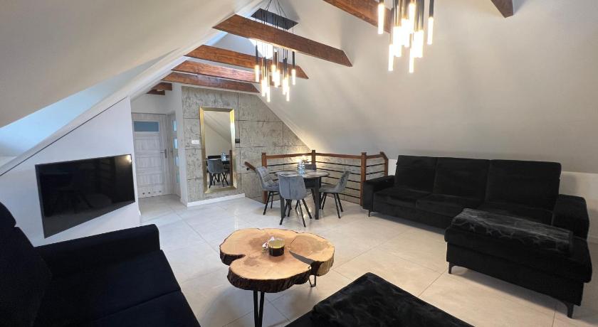 APARTAMENT PIEKOSZOWSKA Targi Domek Parking