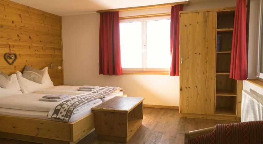 Hotel Aletschhorn photo