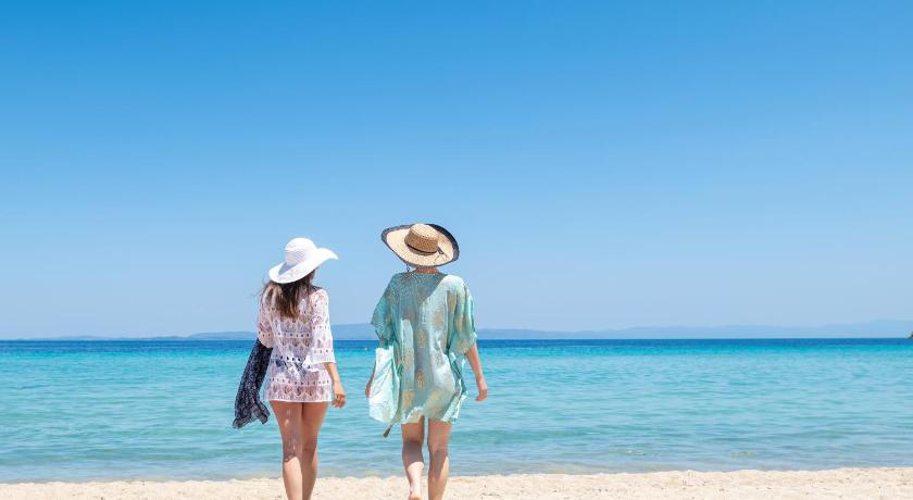 Antigoni Seaside Resort photo