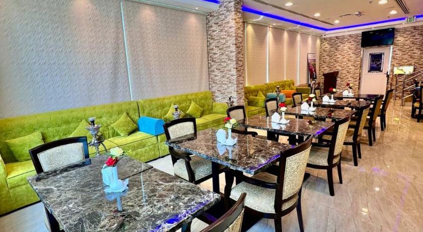 Dream Palace Hotel - image 13