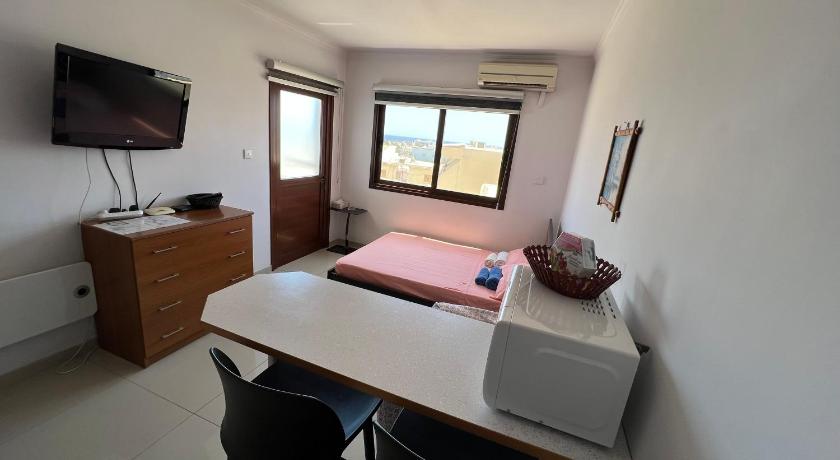 Elena Court Apartments photo