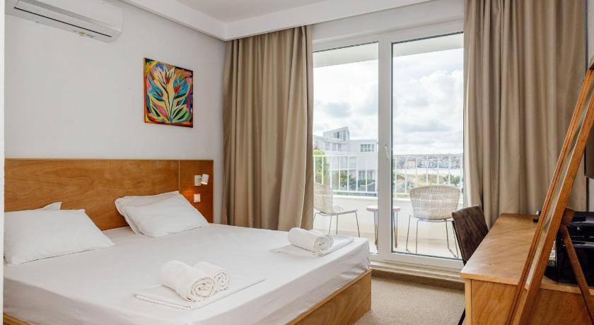 JI HOTEL - image 31