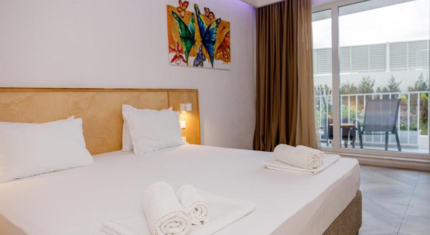JI HOTEL - image 36