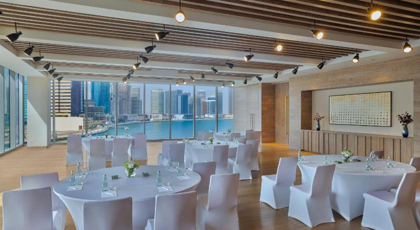 Renaissance Downtown Hotel Dubai - image 13