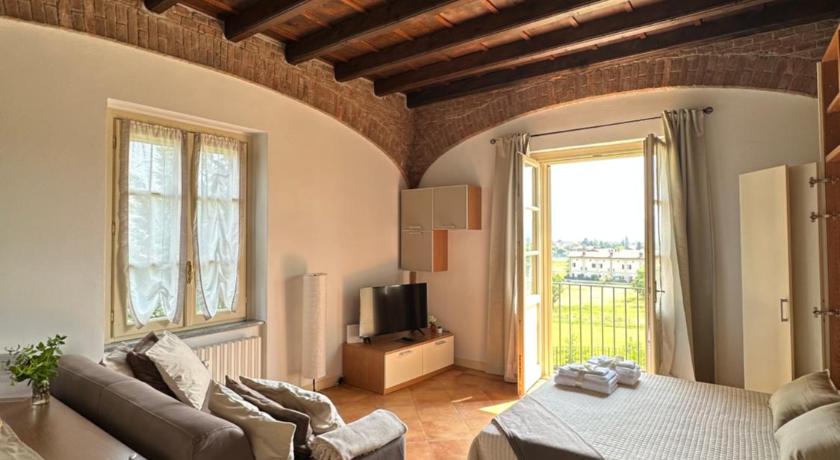 Vittoria Apartment — Hotel in Serravalle Scrivia