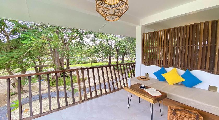 Image of Garden View Deluxe Room 1