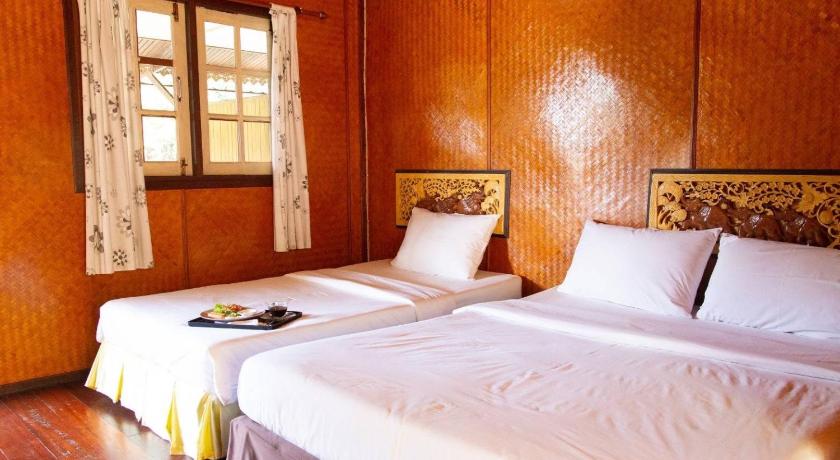 รูปของดีลักซ์ สำหรับ 3 คน (Deluxe Triple Room) 3