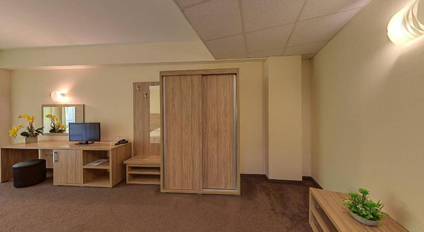 Elena Hotel and Wellness - All Inclusive photo
